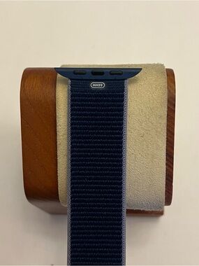 Original Apple Watch Band, Excellent Con, Series 10 9 8 SE Sport loop 44mm- 49M